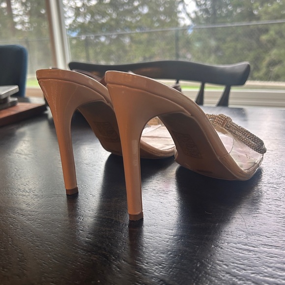 Le chateau sparkly bow heels ~ size 6.5 - Picture 5 of 7